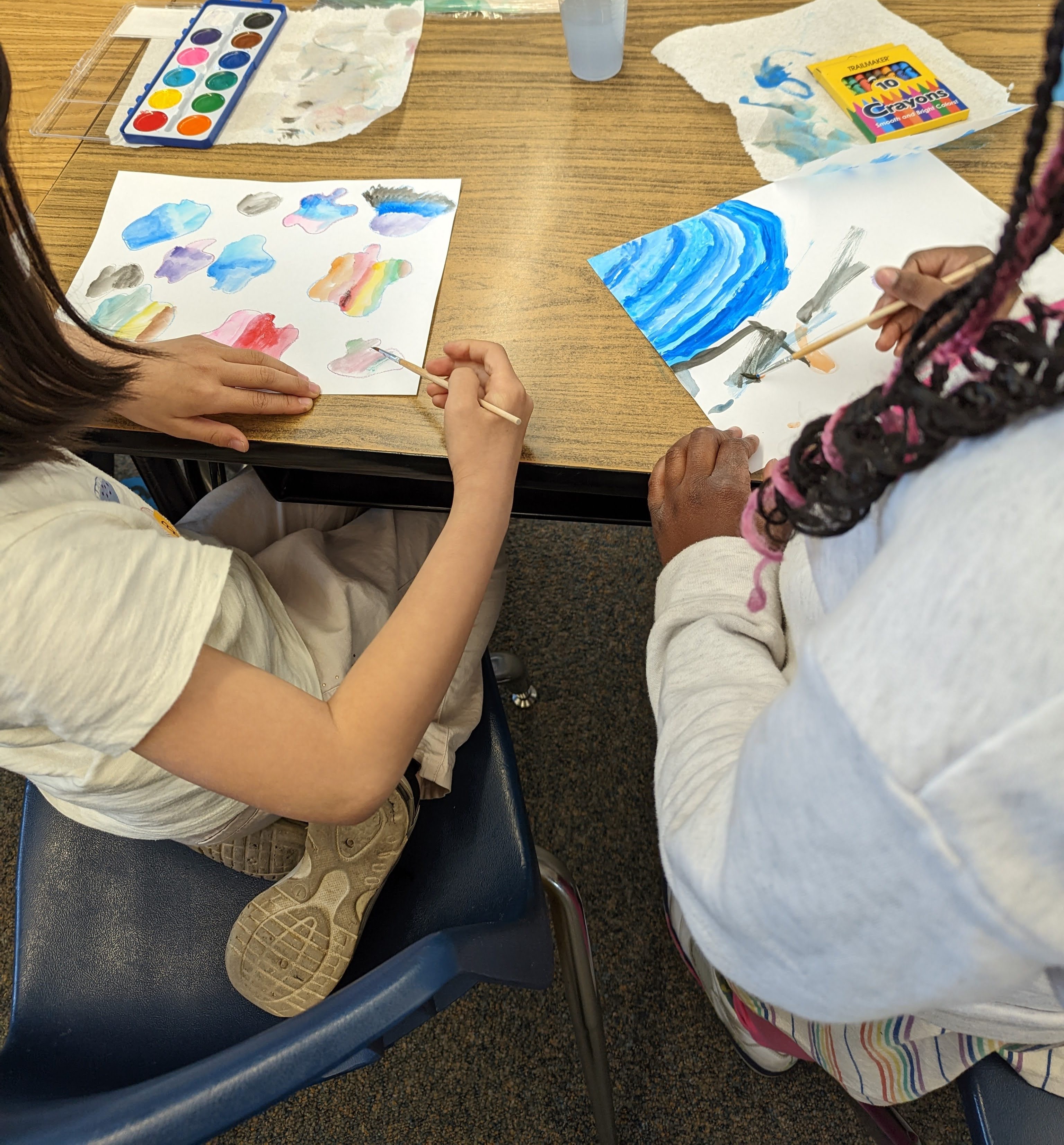 children making art